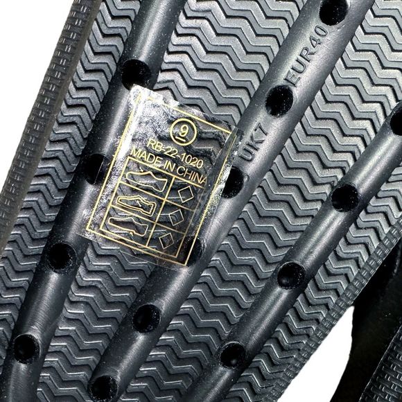 Rouge Black Flip Flop Sandals - Picture 3 of 3